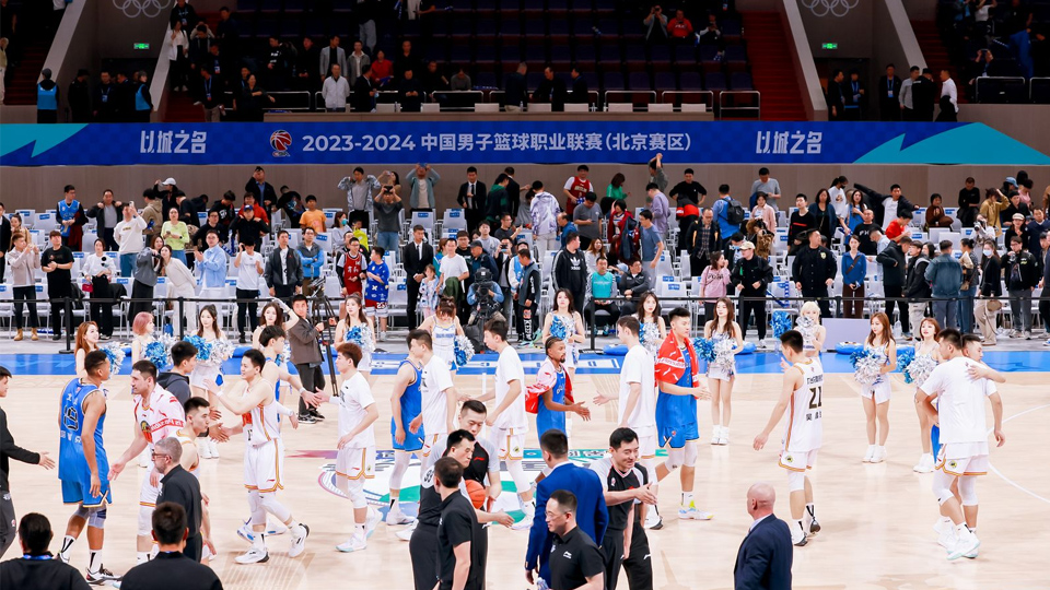 北京北汽男篮出征新赛季，首场“开门红”